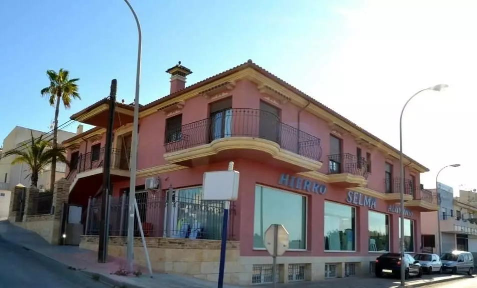 4-bedroom Villa In San Miguel De Salinas, Spain (245 M²)