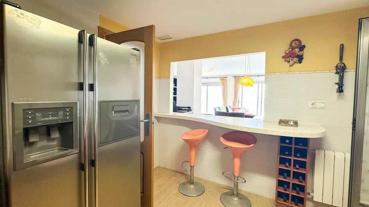 4-bedroom Apartment In Torrevieja, Spain (180 M²)