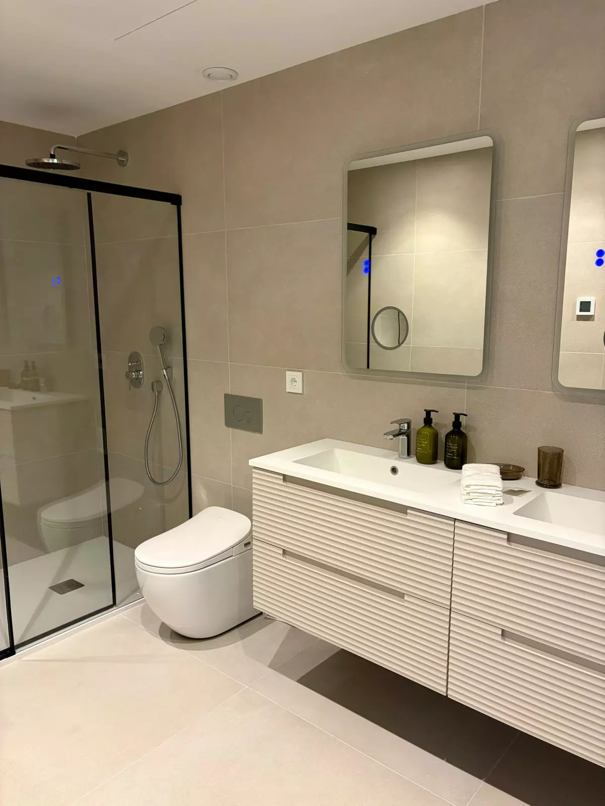 4-bedroom Apartment In Estepona, Spain (214 M²)