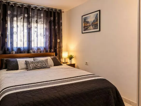3-bedroom Apartment In Estepona, Spain (70 M²)
