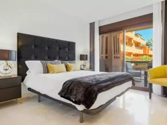 2-bedroom Apartment In Estepona, Spain (90 M²)