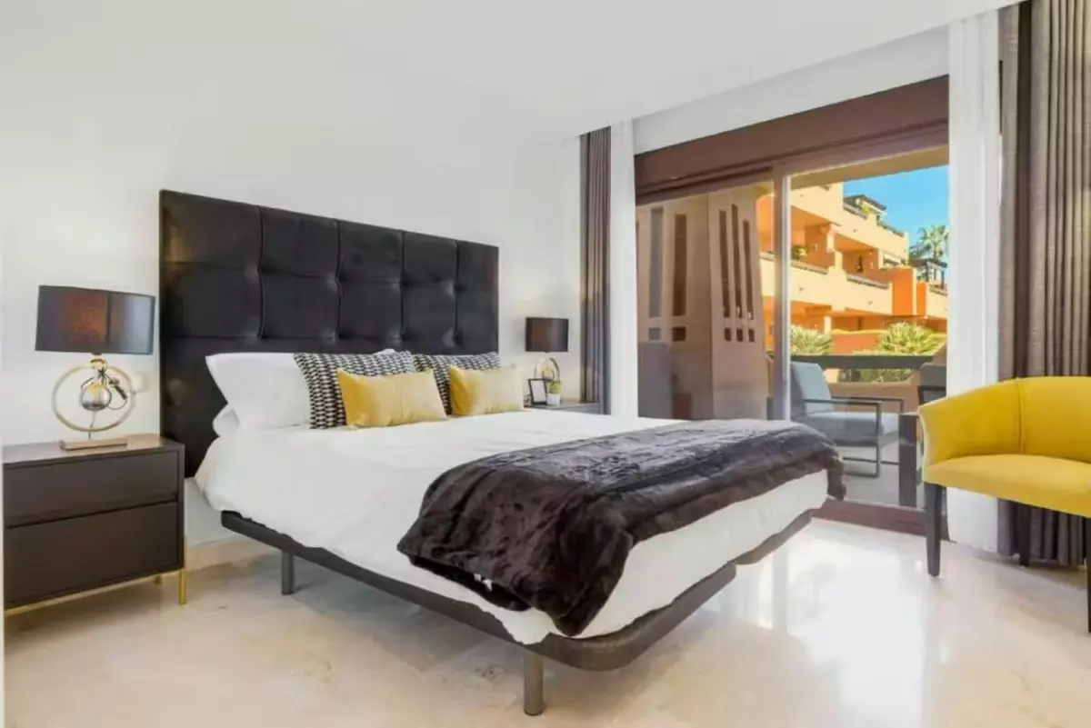2-bedroom Apartment In Estepona, Spain (90 M²)