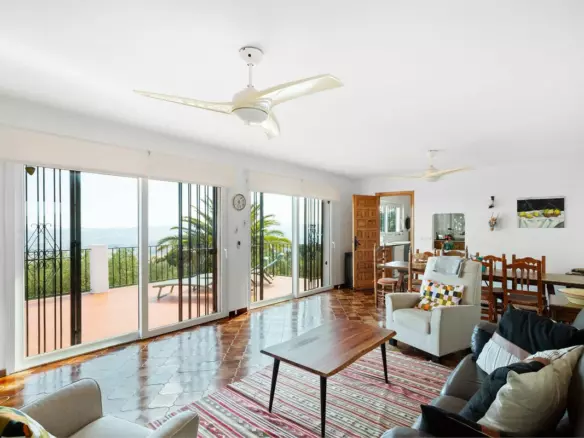 4-bedroom Villa In Mijas, Spain (269 M²)