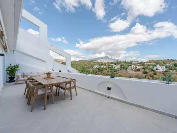 3-bedroom Apartment In Benahavis, Spain (150 M²)