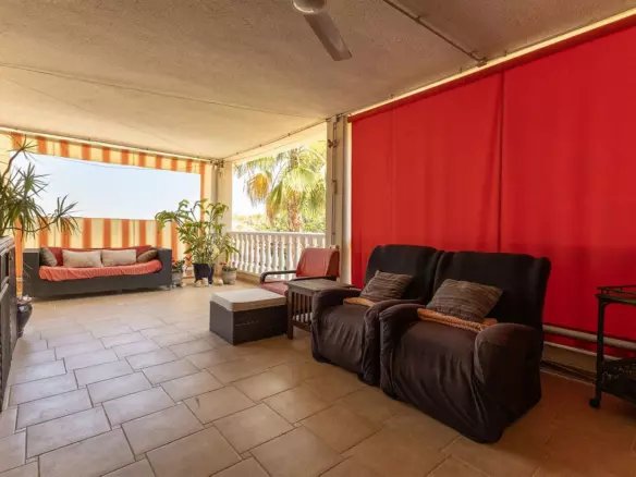 5-bedroom Villa In Algorfa, Spain (272 M²)