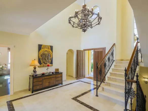4-bedroom Villa In Marbella, Spain (404 M²)