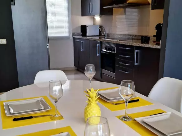 2-bedroom Apartment In Estepona, Spain (100 M²)
