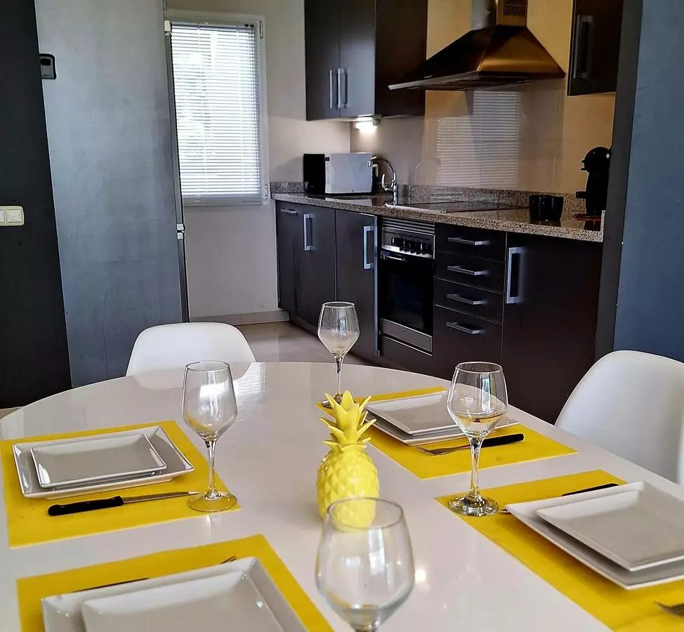 2-bedroom Apartment In Estepona, Spain (100 M²)
