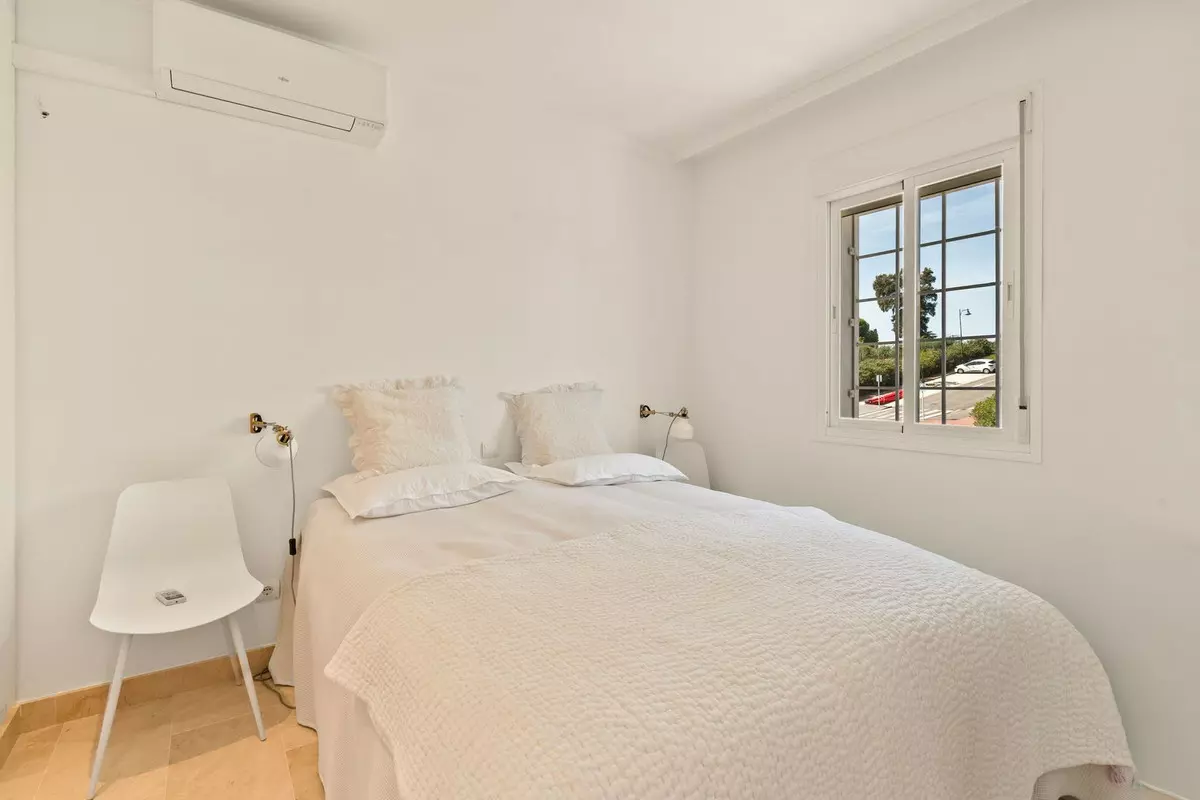 3-bedroom Town House In Estepona, Spain (165 M²)