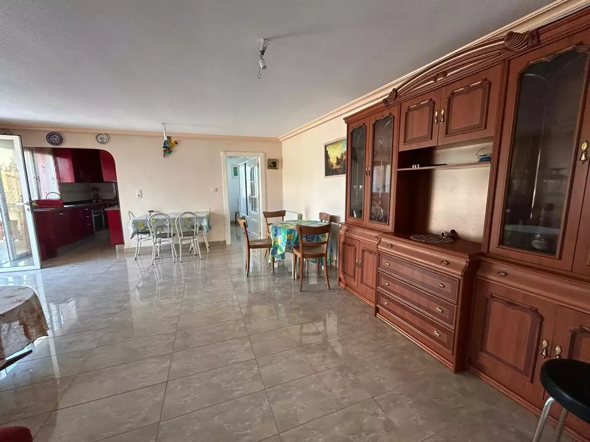 6-bedroom Villa In San Fulgencio, Spain (390 M²)