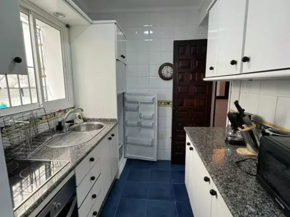 3-bedroom Villa In Estepona, Spain (100 M²)