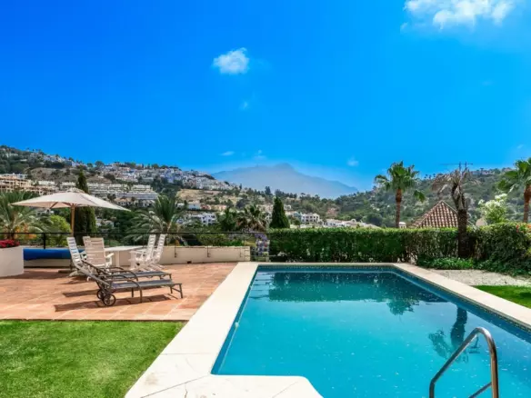 4-bedroom Villa In Benahavis, Spain (396 M²)