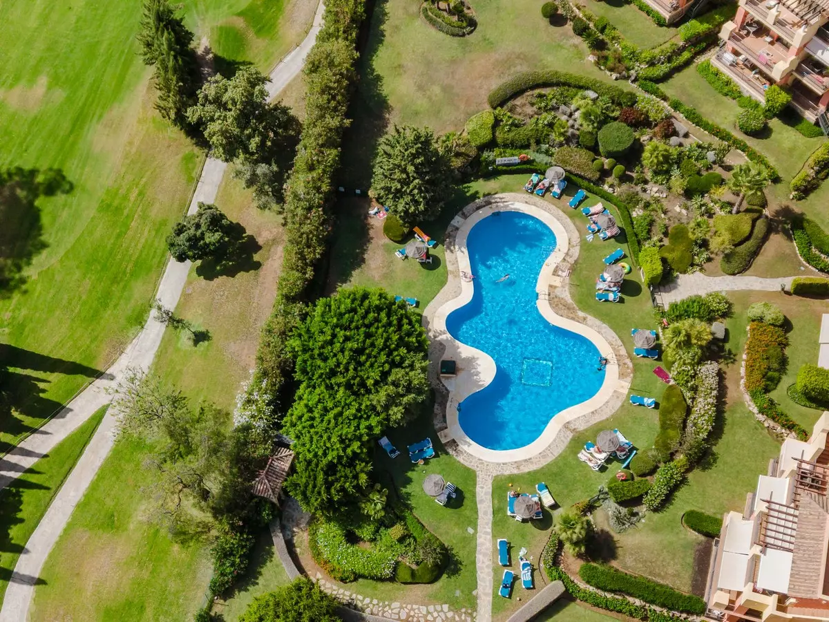 2-bedroom Apartment In Benahavis, Spain (90 M²)
