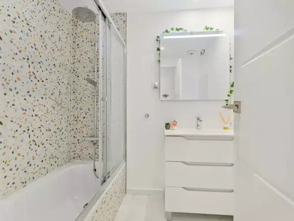 4-bedroom Apartment In Marbella, Spain (198 M²)