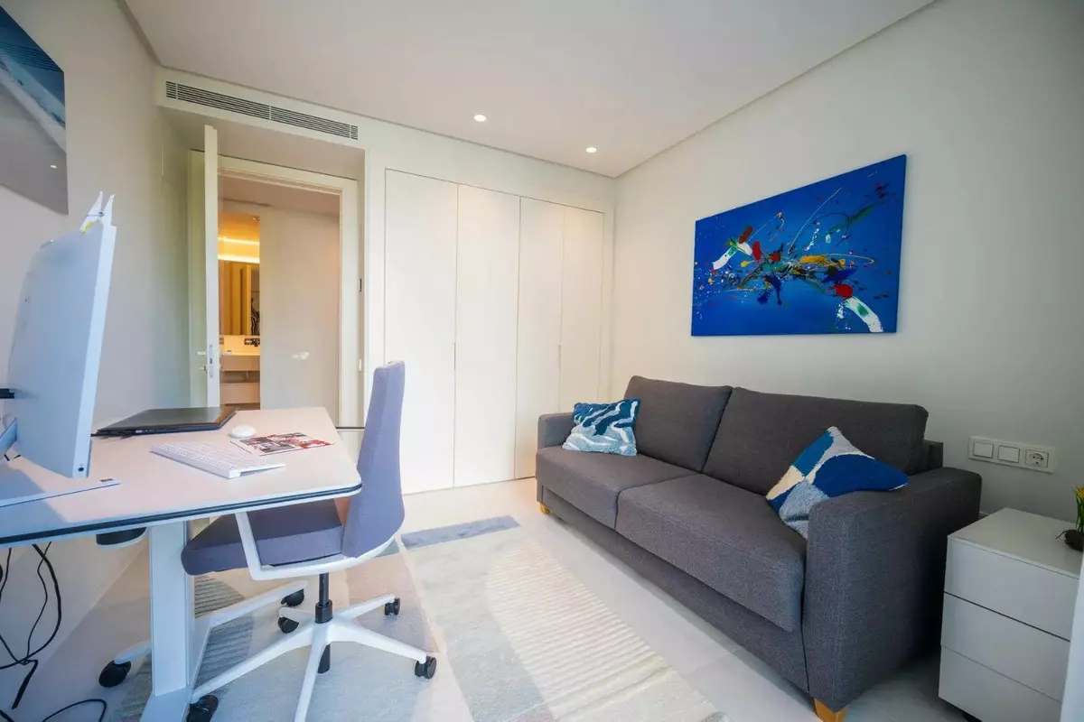 3-bedroom Apartment In Marbella, Spain (130 M²)