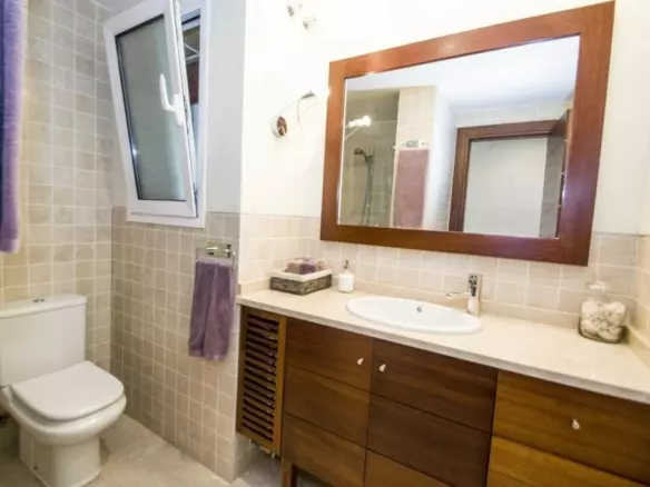 3-bedroom Apartment In Torrevieja, Spain (150 M²)