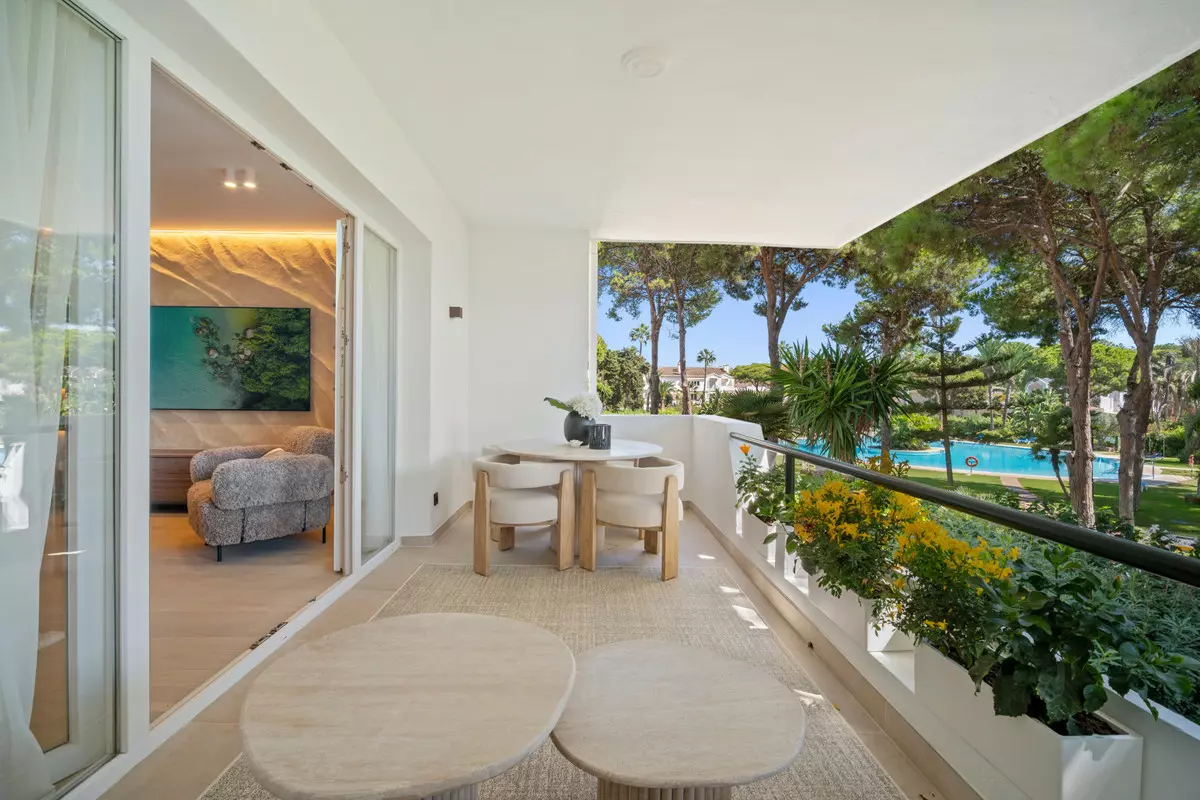 3-bedroom Apartment In Estepona, Spain (130 M²)