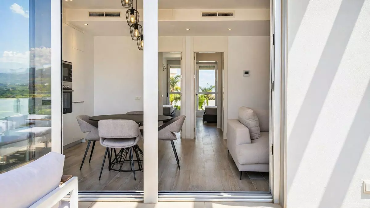 2-bedroom Apartment In Estepona, Spain (75 M²)