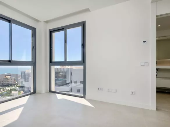 3-bedroom Apartment In Fuengirola, Spain (132 M²)