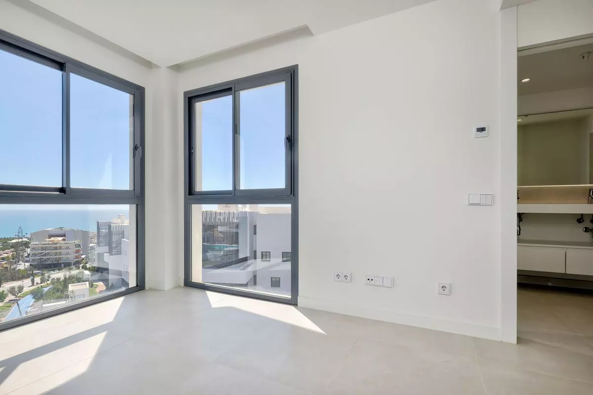 3-bedroom Apartment In Fuengirola, Spain (132 M²)