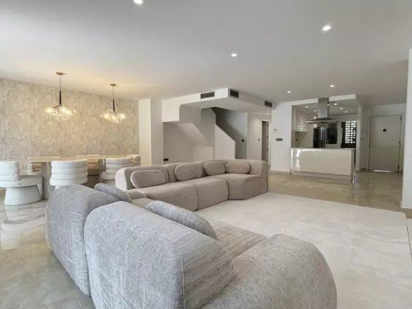 3-bedroom Apartment In Marbella, Spain (223 M²)