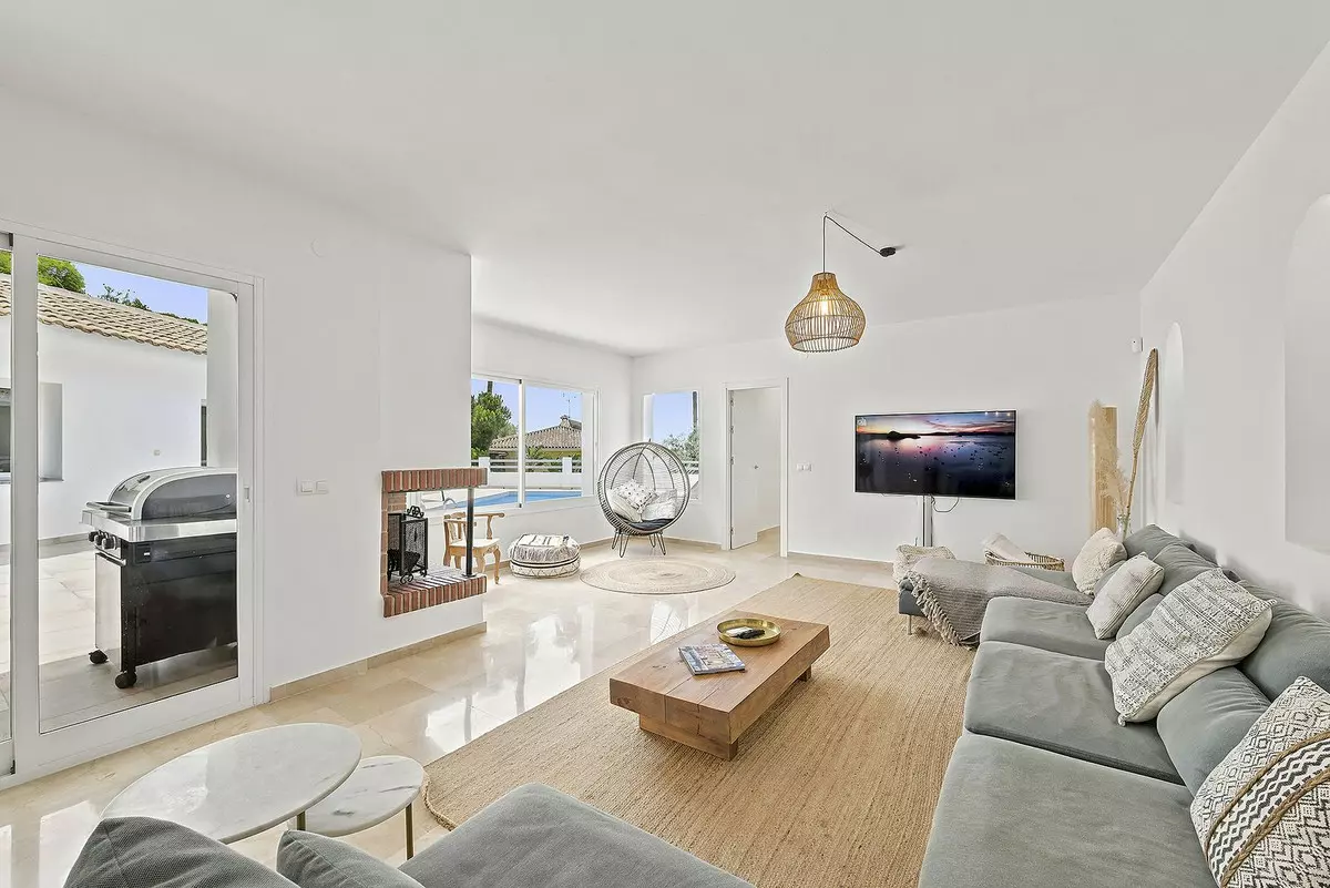 5-bedroom Villa In Mijas, Spain (454 M²)