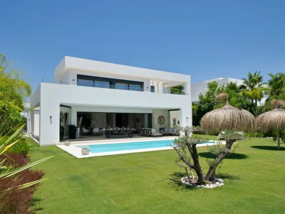 4-bedroom Villa In Mijas, Spain (314 M²)
