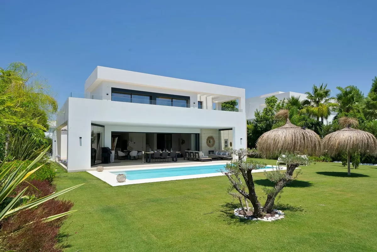 4-bedroom Villa In Mijas, Spain (314 M²)