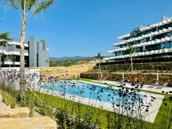 3-bedroom Apartment In Estepona, Spain (120 M²)