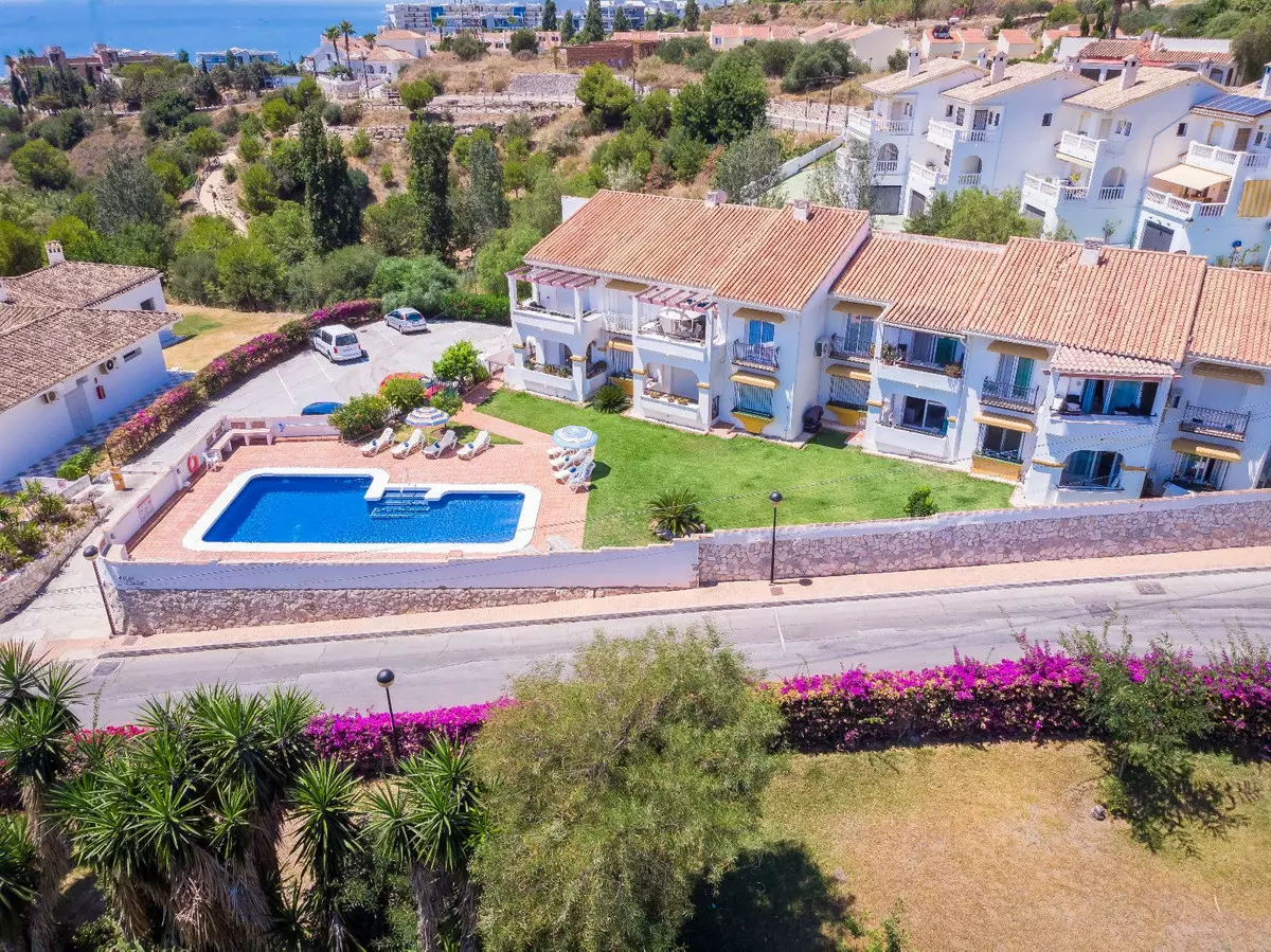 2-bedroom Apartment In Benalmádena, Spain (99 M²)