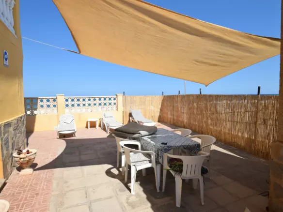 7-bedroom Villa In Guardamar Del Segura, Spain (266 M²)