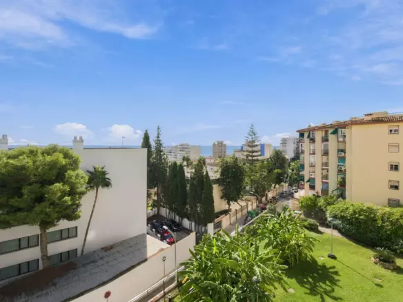 4-bedroom Apartment In Torremolinos, Spain (135 M²)