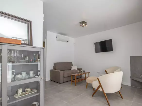 2-bedroom Villa In Marbella, Spain (53 M²)