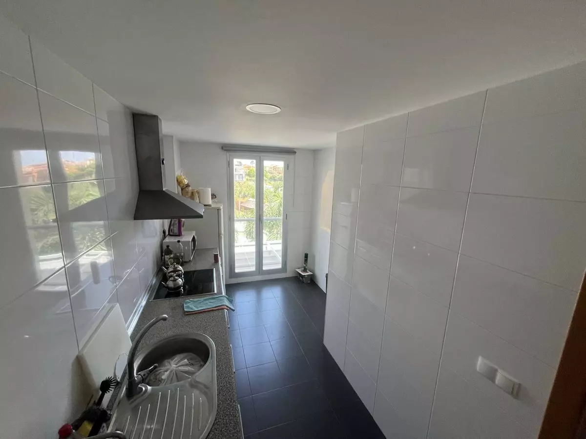 3-bedroom Apartment In Mijas, Spain (124 M²)