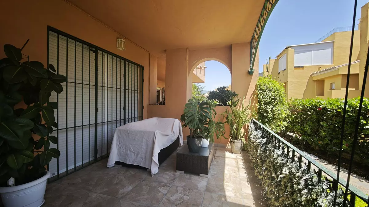 2-bedroom Apartment In Marbella, Spain (104 M²)