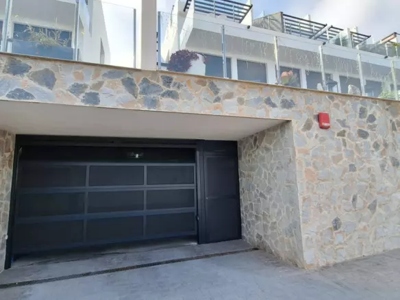 3-bedroom Apartment In Guardamar Del Segura, Spain (120 M²)