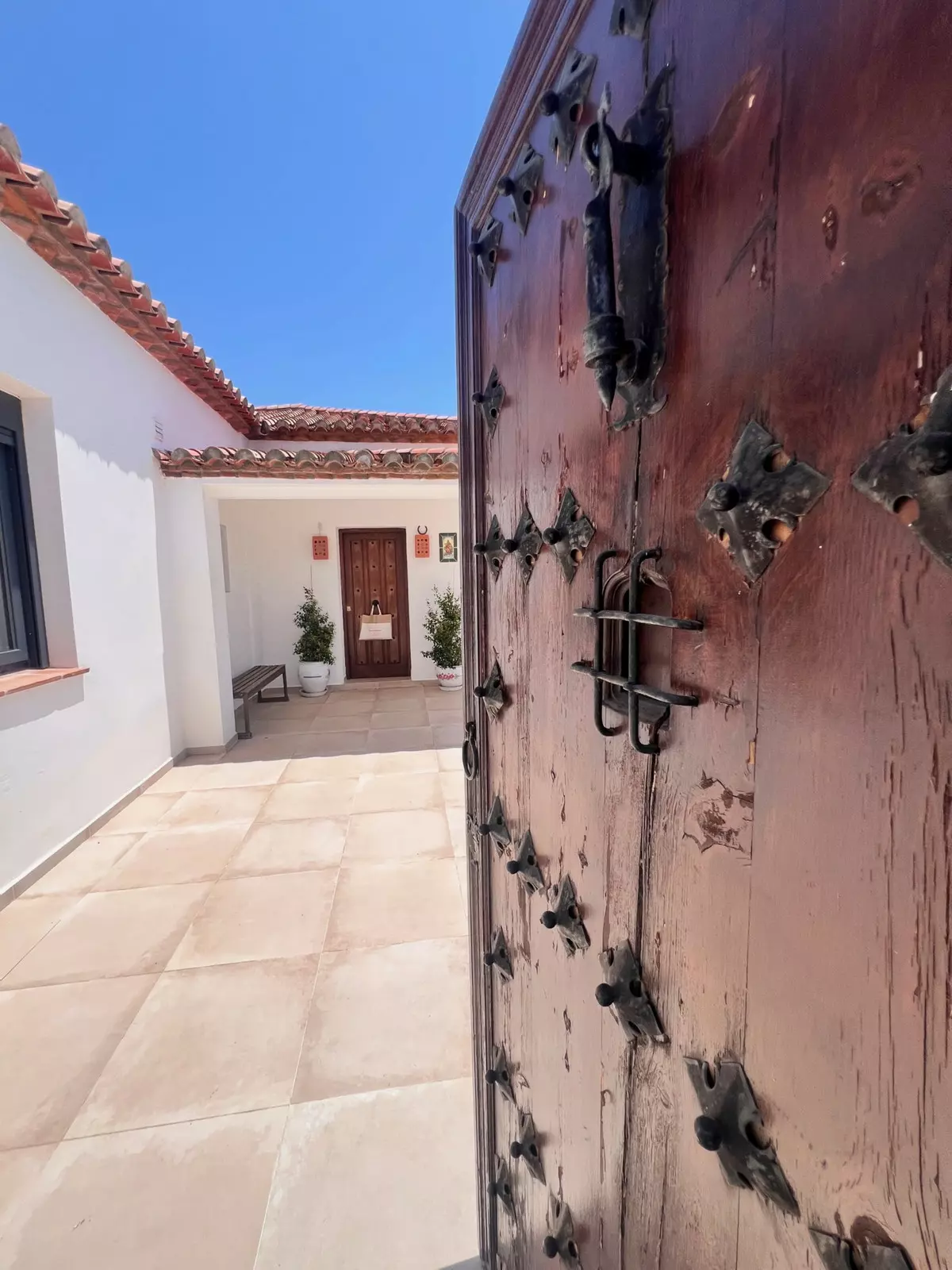 3-bedroom Villa In Estepona, Spain (257 M²)