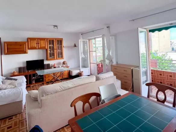 3-bedroom Apartment In Alicante, Spain (96 M²)