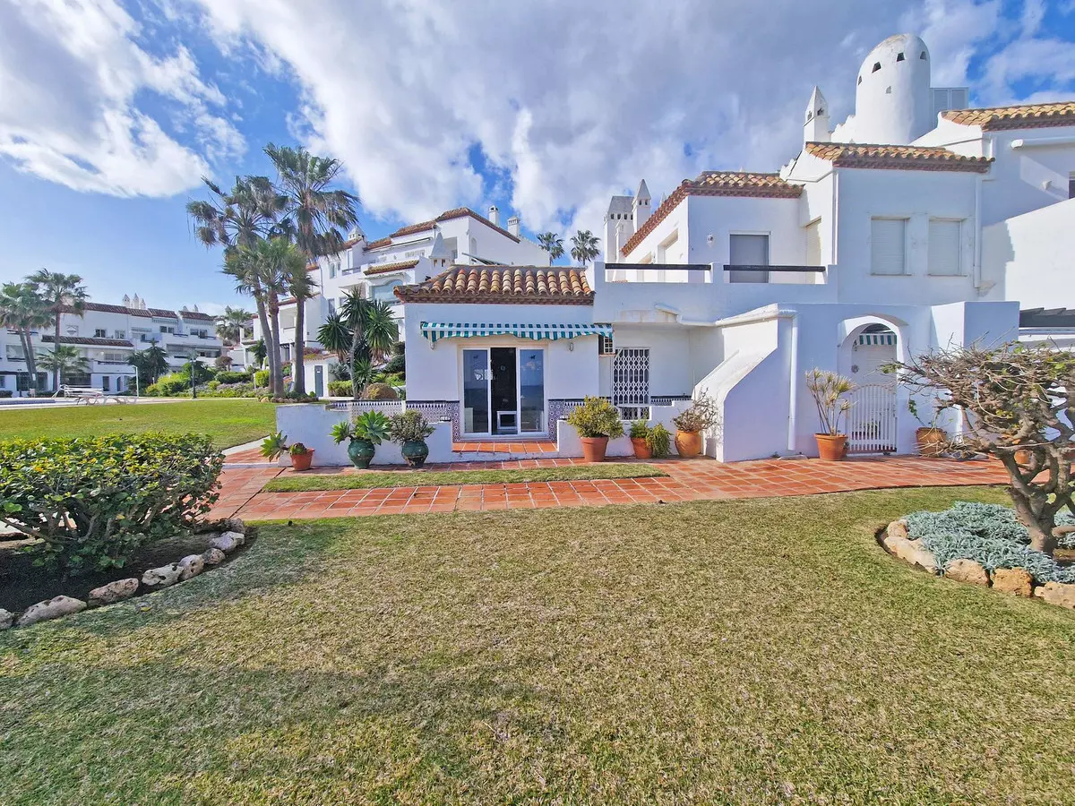 2-bedroom Apartment In Mijas, Spain (102 M²)