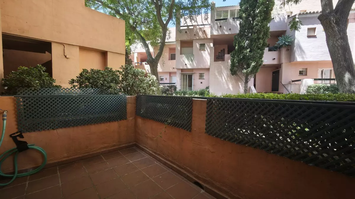 2-bedroom Apartment In Marbella, Spain (104 M²)