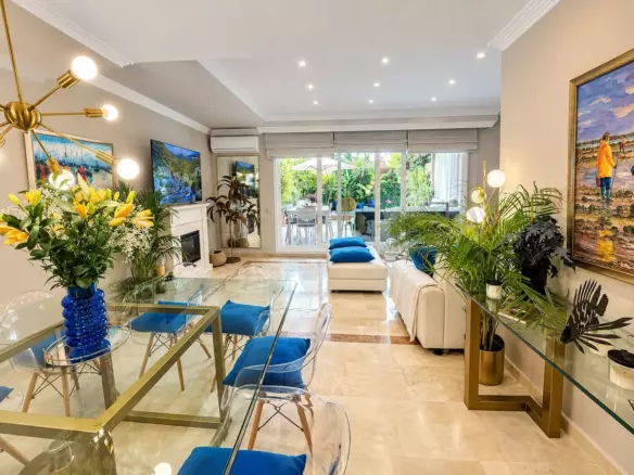 5-bedroom Town House In Marbella, Spain (277 M²)