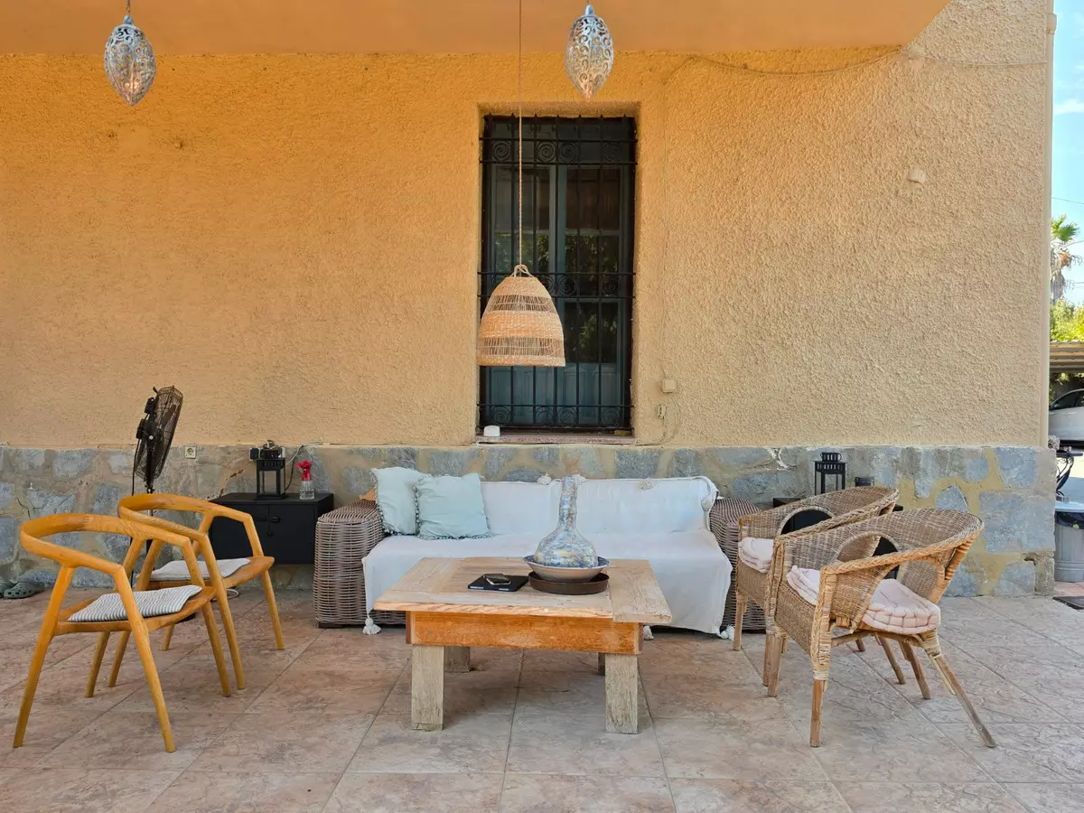 6-bedroom Country House In Elche, Spain (738 M²)