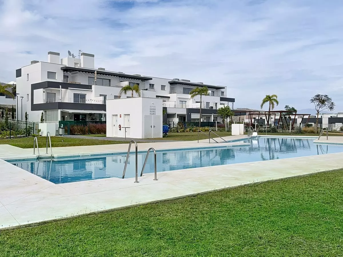 2-bedroom Apartment In Estepona, Spain (110 M²)