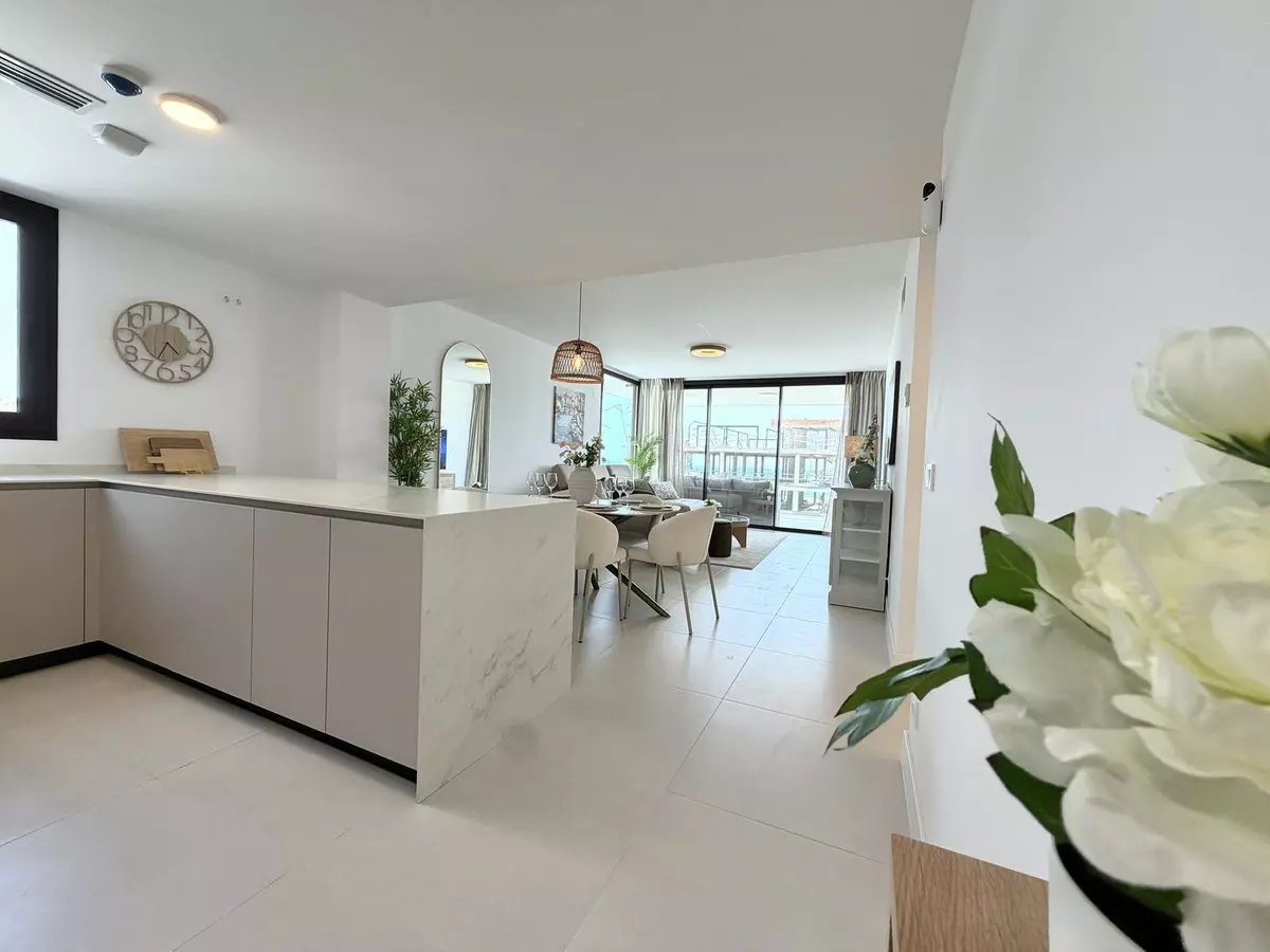 3-bedroom Apartment In Fuengirola, Spain (101 M²)