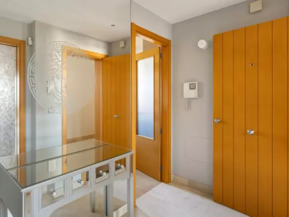 3-bedroom Apartment In Estepona, Spain (110 M²)