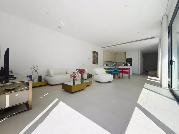 3-bedroom Apartment In Casares, Spain (184 M²)