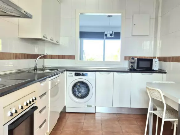3-bedroom Villa In Alhaurín El Grande, Spain (242 M²)