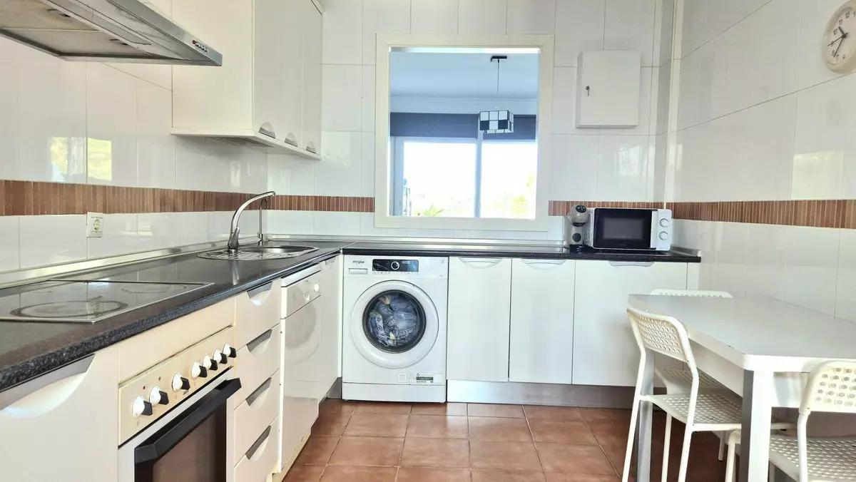 3-bedroom Villa In Alhaurín El Grande, Spain (242 M²)