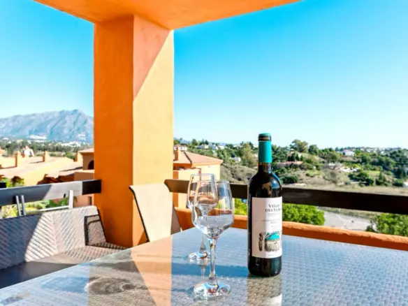 2-bedroom Apartment In Estepona, Spain (158 M²)
