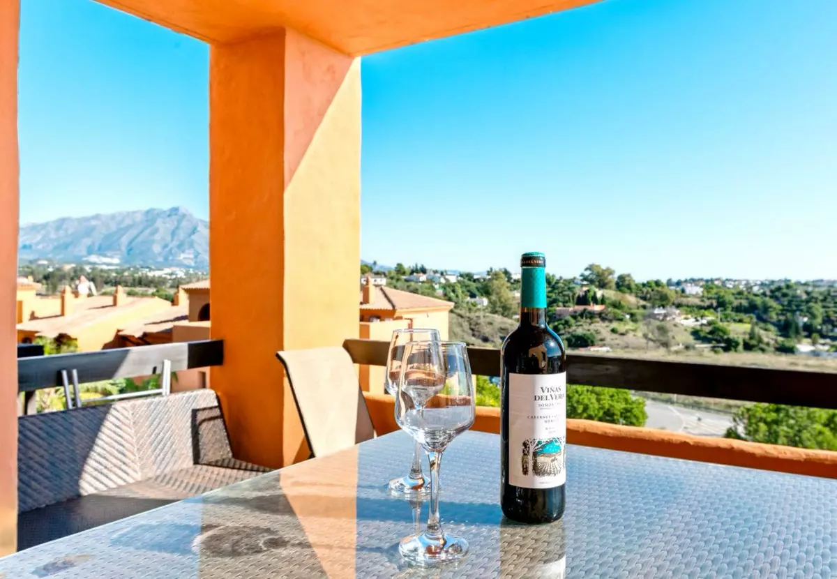2-bedroom Apartment In Estepona, Spain (158 M²)